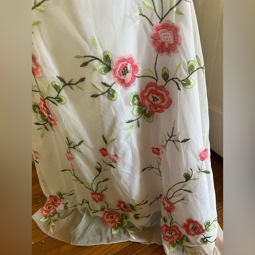 Kiyonna Floral V-Neck Wedding Dress - Picture 10 of 16